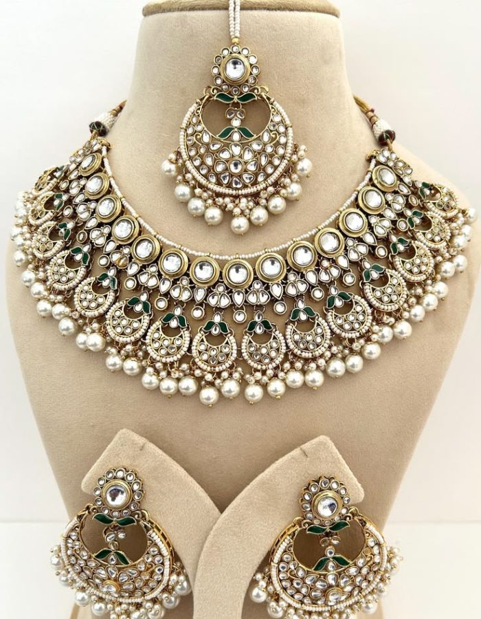 hahi Dulhan Kundan Choker with Maang Tikka